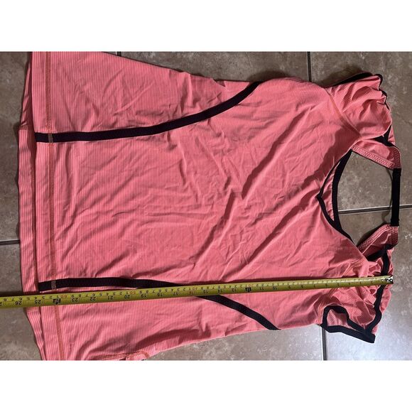 Lululemon 10 Pink Coral SS Active Top Blouse Trim Accents Cut Out - Picture 5 of 6